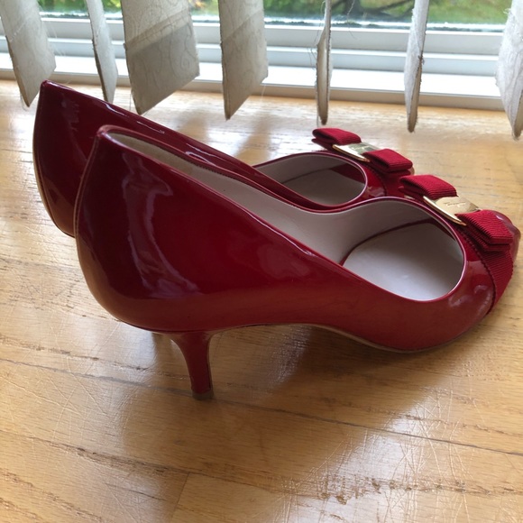 Salvatore ferragamo red heels - Picture 2 of 8